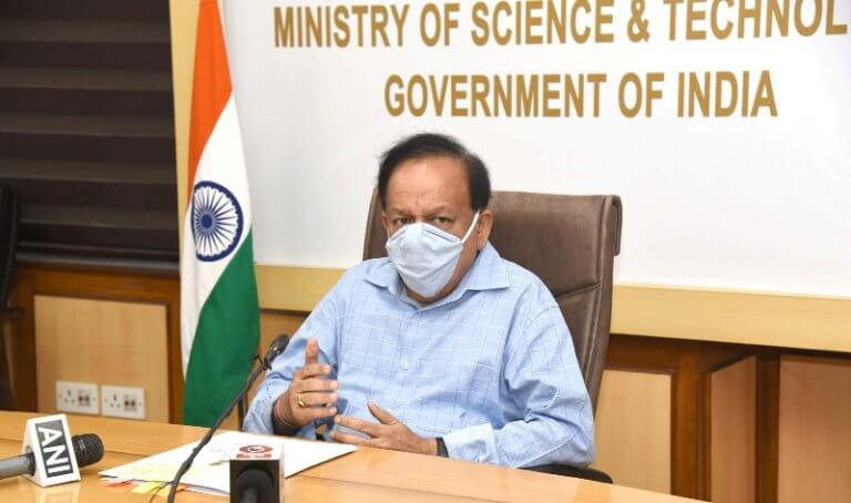 Dr. Harsh Vardhan holds a meeting on ‘Jan Andolan’ and COVID Appropriate Behaviour with Heads of all AIIMS and Central Government Hospitals