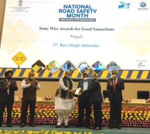 Union govt. honors Ravee Singh Ahluwalia for outstanding work in road safety
