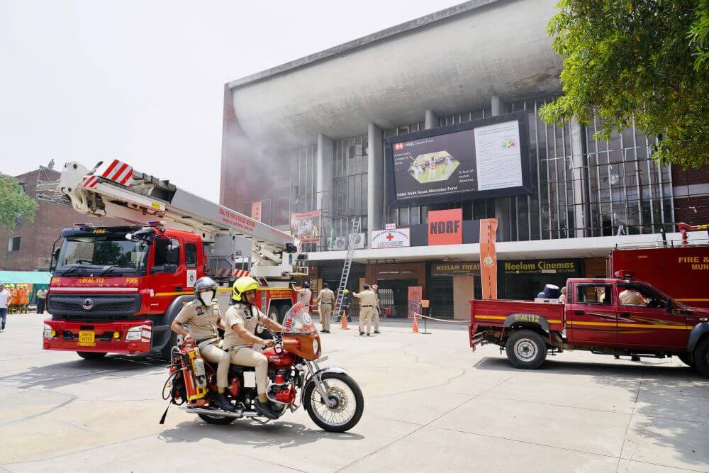 Civil Defence Mock Drill Conducted at Neelam Theatre, Sector 17 in the Presence of UT Administrator
