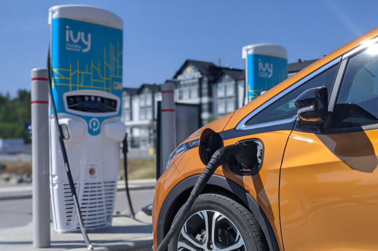 Ontario Expands Electric Vehicle Charging Stations