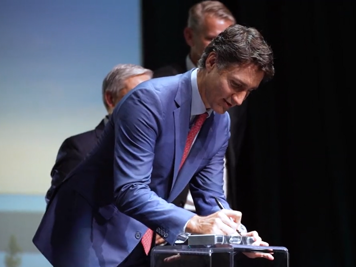 Prime Minister Justin Trudeau welcomes the new Speaker of the House of Commons