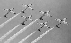 Canadian International Air Show Celebrates 75 years of Soaring over Toronto