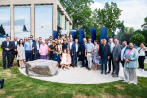 Read more about the article City of Brampton unveils memorial public artwork honouring the legacy of Premier William ‘Bill’ Grenville Davis