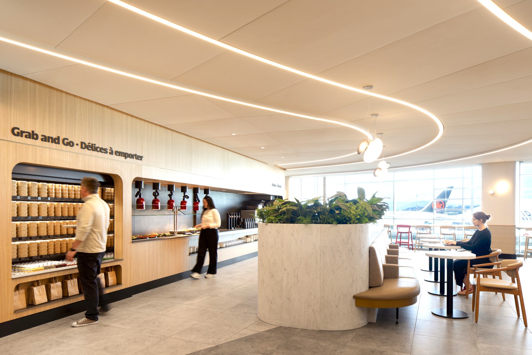 You are currently viewing Air Canada Expands Premium Airport Experience with New Café Openings in Montréal and Vancouver